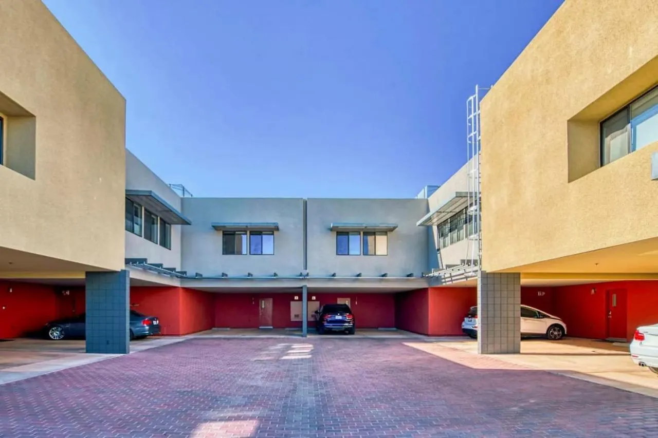 Holiday home La Mirage Contemporary Home Plus Pool Exclusively Month Plus Palm Springs United States