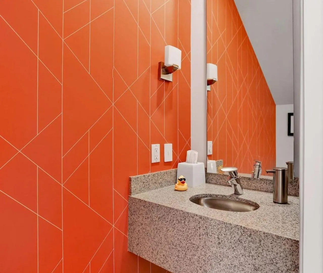 La Mirage Contemporary Home Plus Pool Exclusively Month Plus Palm Springs Holiday home