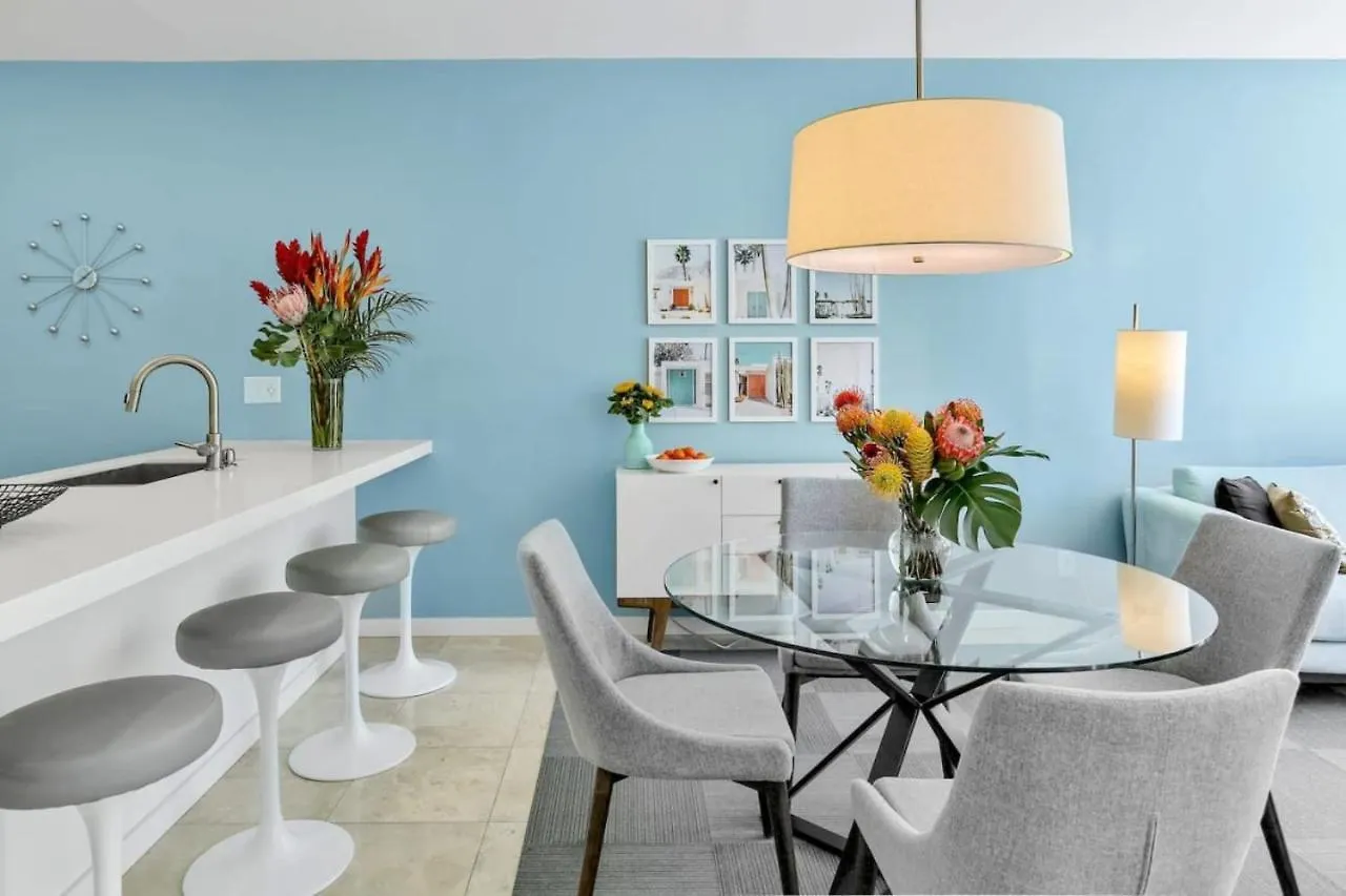 La Mirage Contemporary Home Plus Pool Exclusively Month Plus Palm Springs