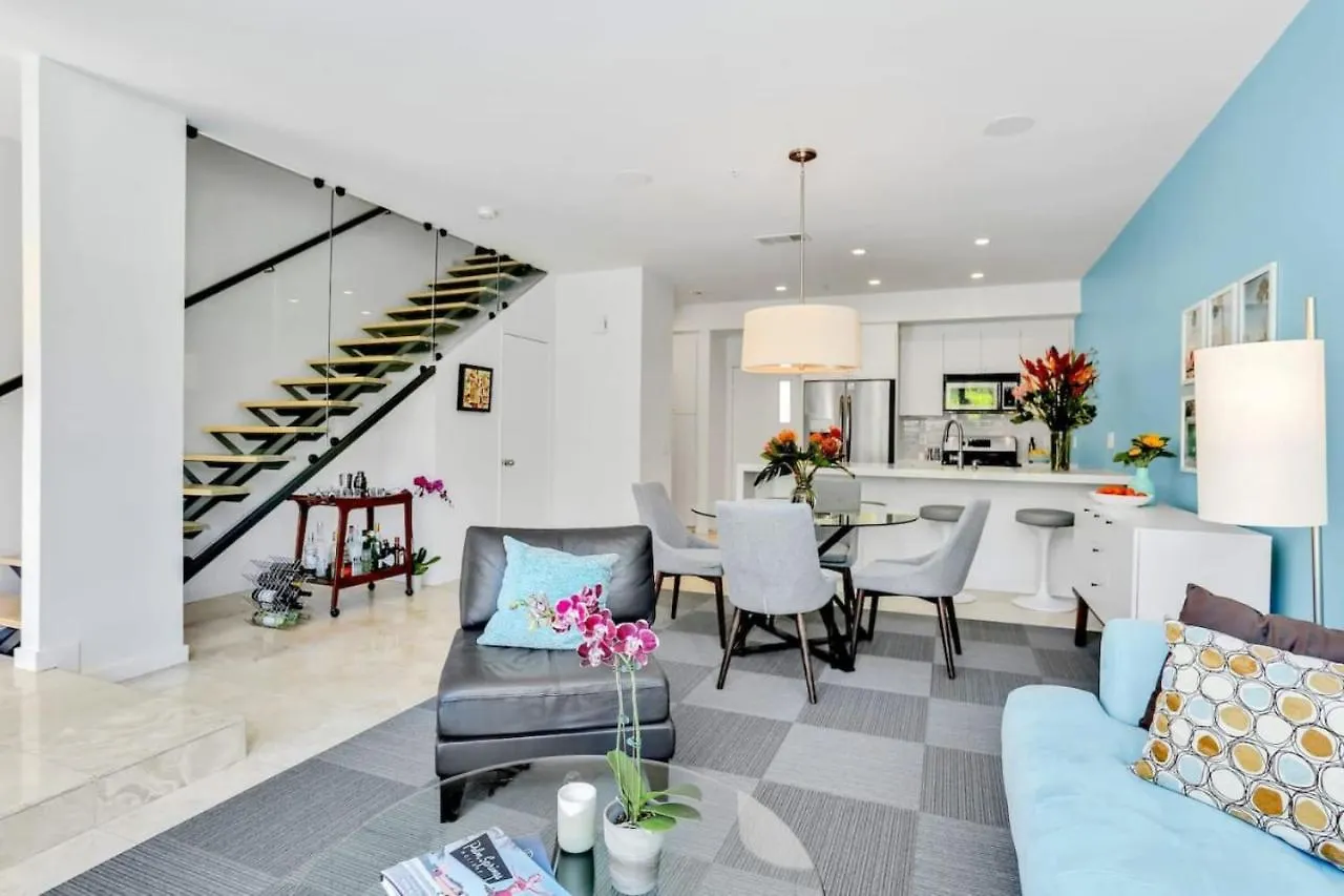 Holiday home La Mirage Contemporary Home Plus Pool Exclusively Month Plus Palm Springs United States