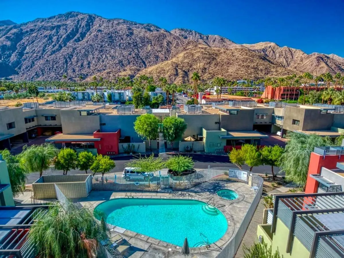 Holiday home La Mirage Contemporary Home Plus Pool Exclusively Month Plus Palm Springs United States