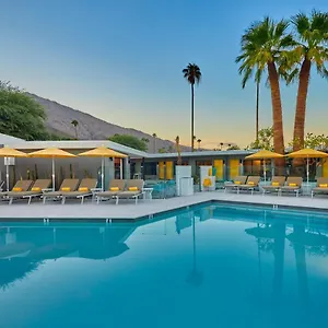 Twin Palms - A Gay Men's Palm Springs