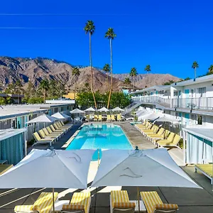 The Skylark, A Hotel